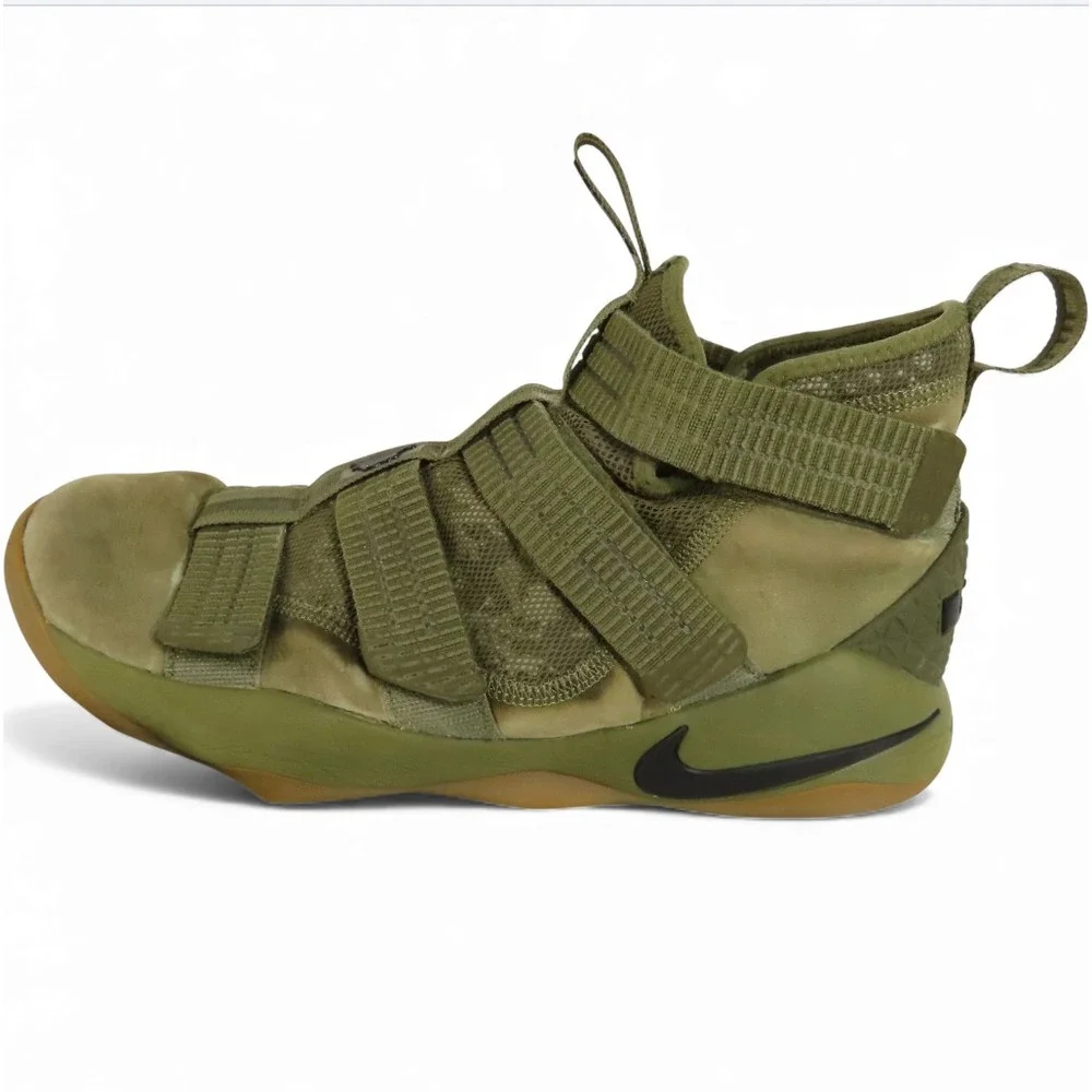 NIKE Lebron Soldier XI/11 Olive Green Sneakers 897646-200 Camo Mesh Suede 10.5